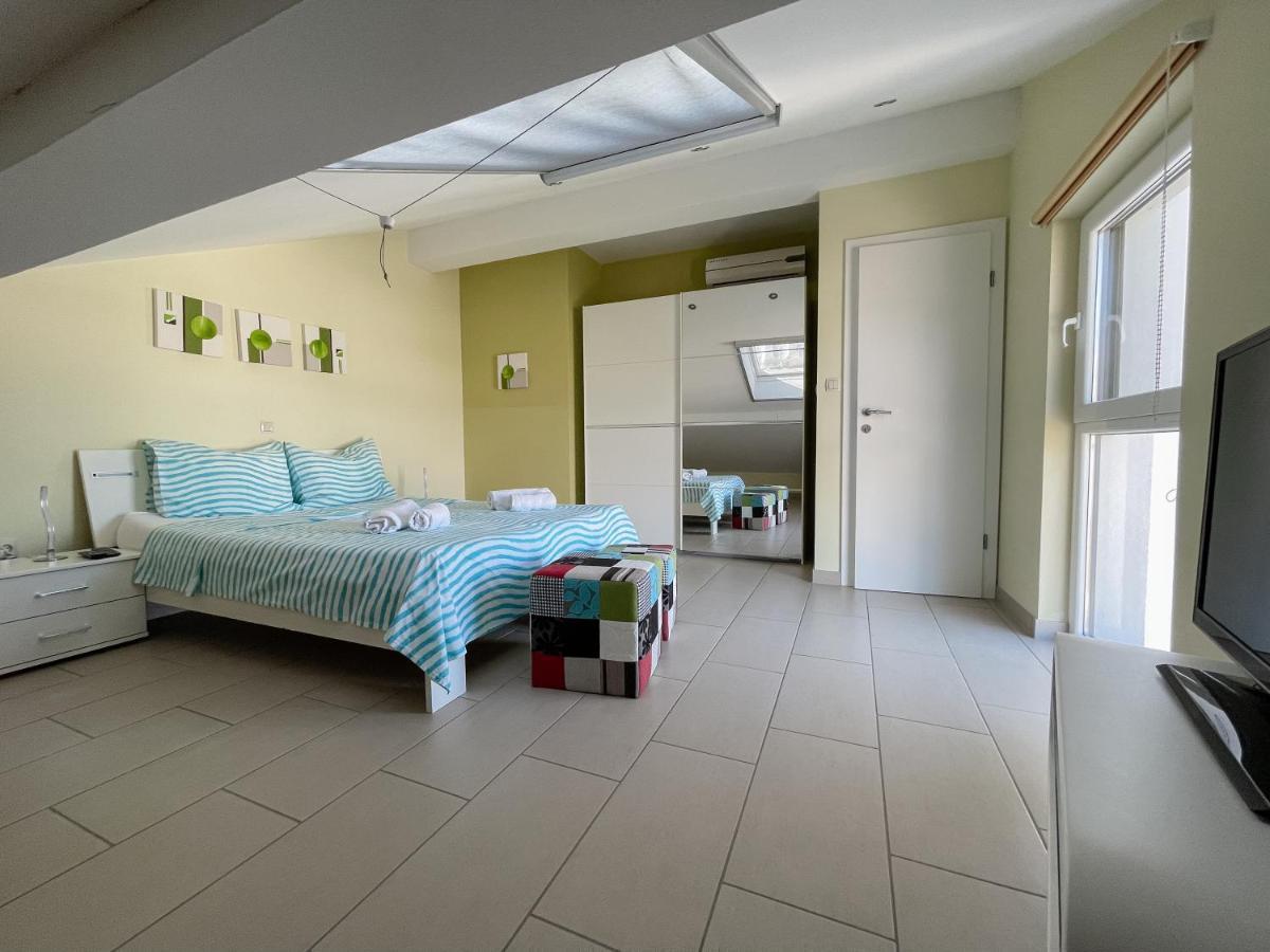 Apartament Ferienhaus Ivanka Trogir Zewnętrze zdjęcie